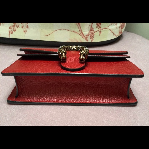 SOLD GUCCI Super Mini Dionysus Red Leather, Tiger Head with Crystals - Picture 5 of 6